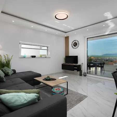 Апартаменты Sunset & Seaview Premium Малинска