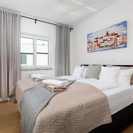Апартаменты Sunset & Seaview Premium
