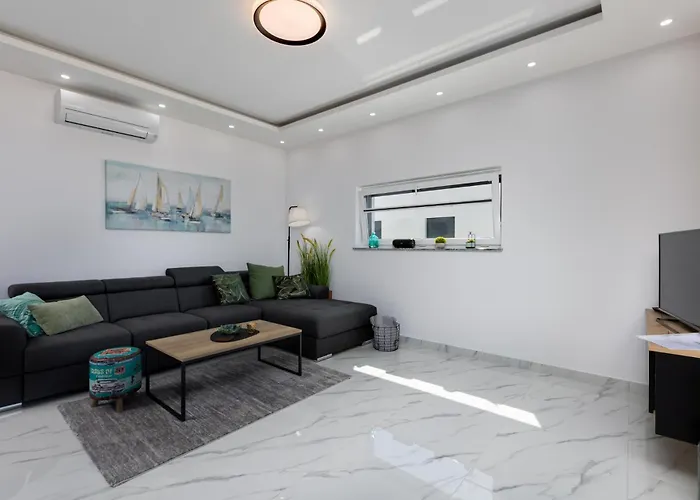Апартаменты Sunset & Seaview Premium Малинска