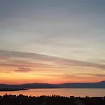 شقة Sunset & Seaview Premium