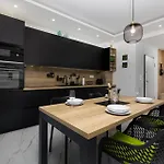 شقة Sunset & Seaview Premium مالينسكا