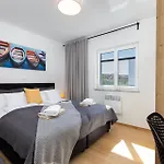 شقة Sunset & Seaview Premium مالينسكا